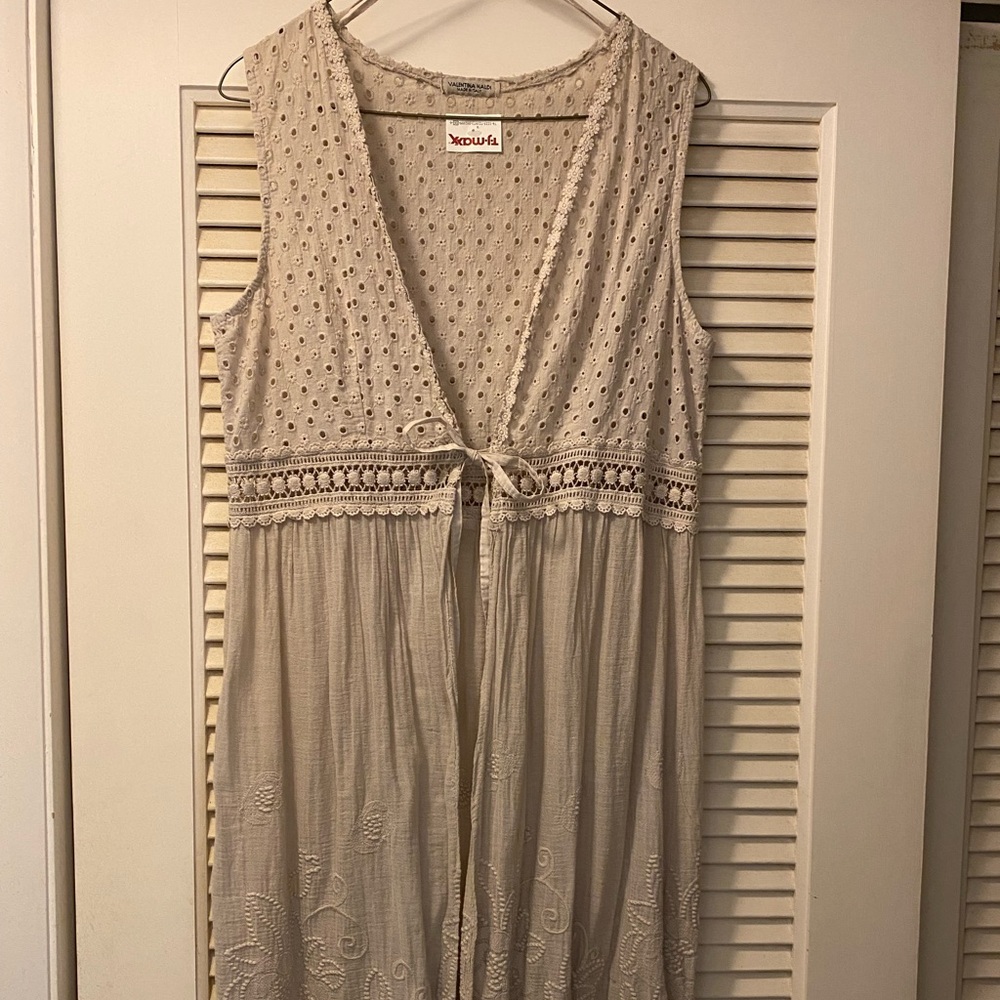 VALENTINA NALDI COVERUP